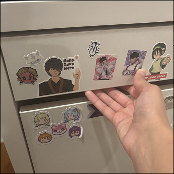 The desk drawer closed